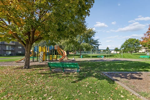 Tiny photo for 572 FAIRWAY VIEW Drive #1B, Wheeling, IL 60090 (MLS # 12776921)