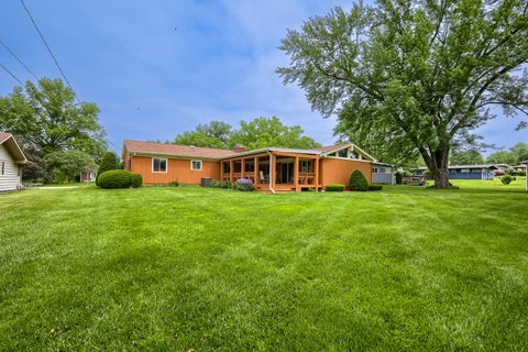 Tiny photo for 104 Sharon Lane, North Aurora, IL 60542 (MLS # 12592170)