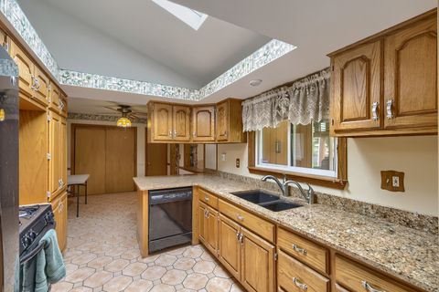 Tiny photo for 104 Sharon Lane, North Aurora, IL 60542 (MLS # 12592170)
