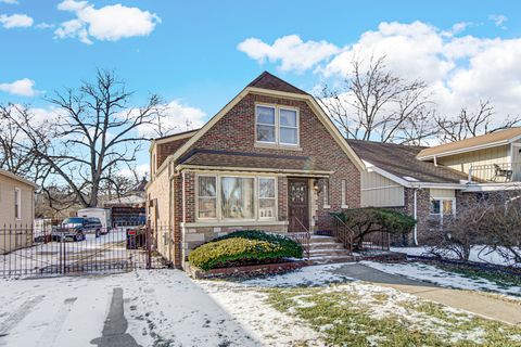 Tiny photo for 9806 S Charles Street, Chicago, IL 60643 (MLS # 12555754)