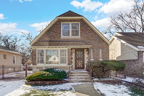Photo of 9806 S Charles Street, Chicago, IL 60643 (MLS # 12555754)