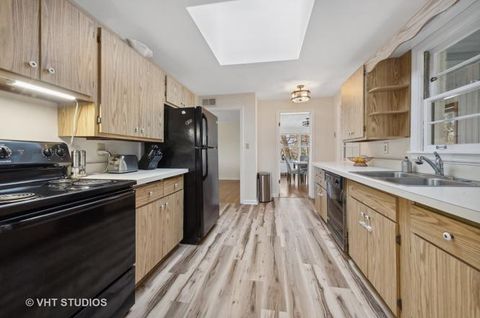 Tiny photo for 412 Warwick Road, Tower Lakes, IL 60010 (MLS # 12574638)