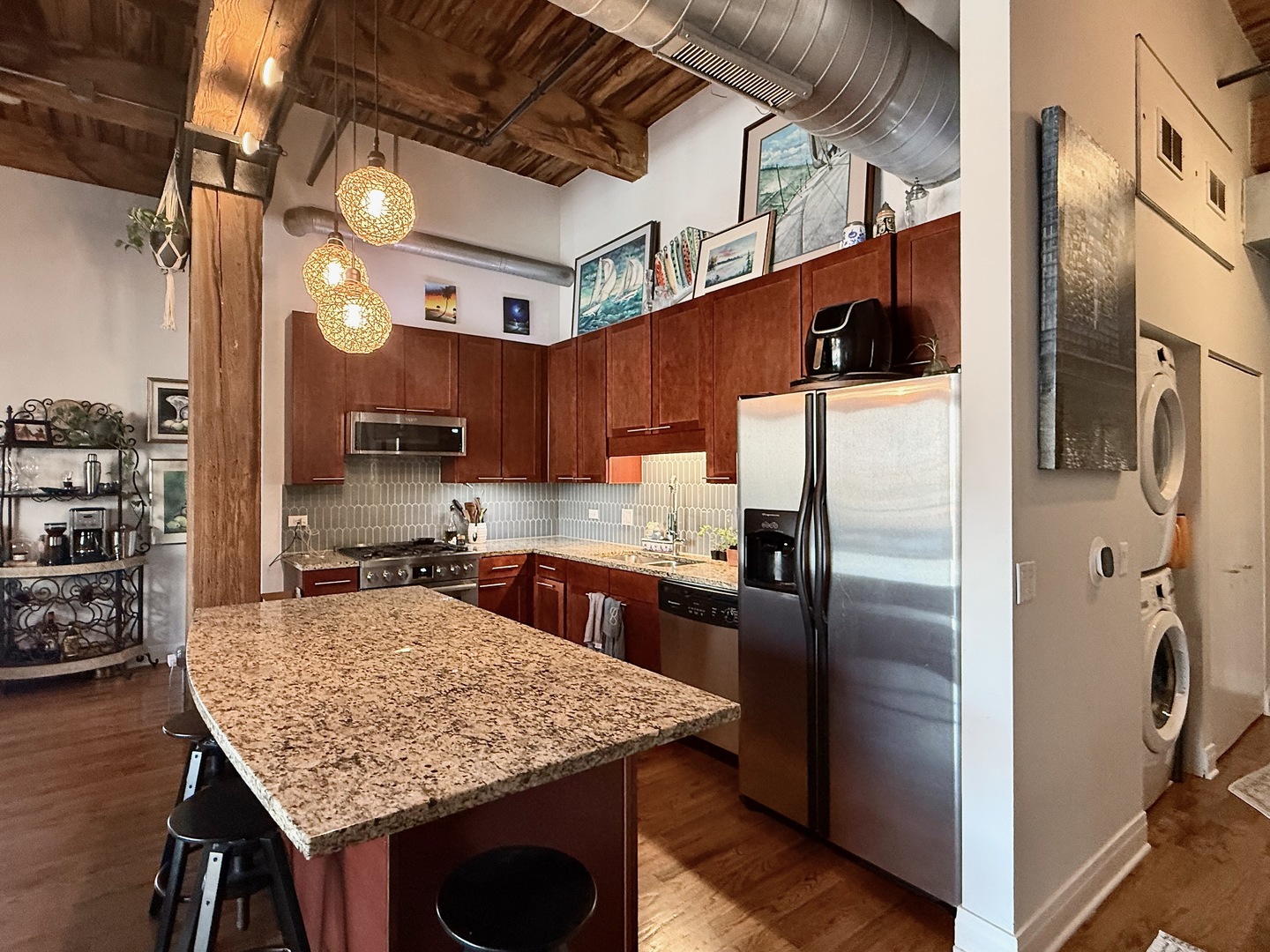 770 W Gladys Avenue 301