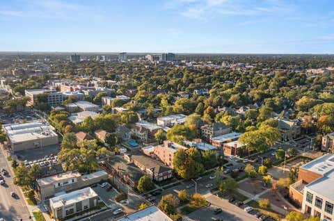 Tiny photo for 421 S Ridgeland Avenue #3S, Oak Park, IL 60302 (MLS # 12721838)