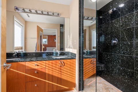 Tiny photo for 421 S Ridgeland Avenue #3S, Oak Park, IL 60302 (MLS # 12721838)