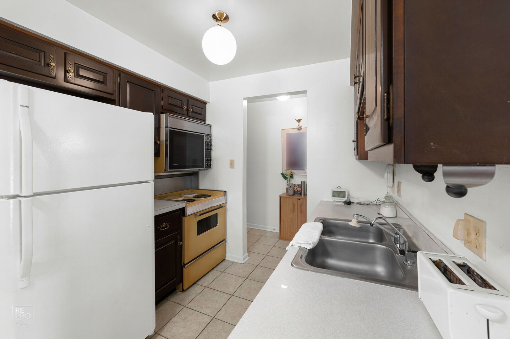 6135 W 94th Street B1