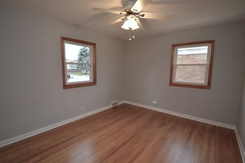 Tiny photo for 11148 Shelley Street, Westchester, IL 60154 (MLS # 12493801)