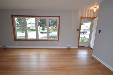 Tiny photo for 11148 Shelley Street, Westchester, IL 60154 (MLS # 12493801)