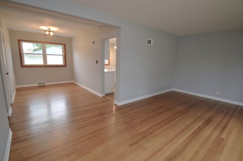 Tiny photo for 11148 Shelley Street, Westchester, IL 60154 (MLS # 12493801)