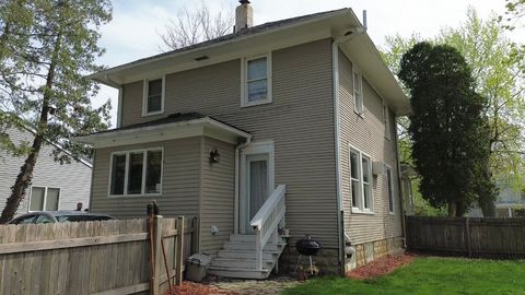 Tiny photo for 211 N Batavia Avenue, Batavia, IL 60510 (MLS # 12626087)