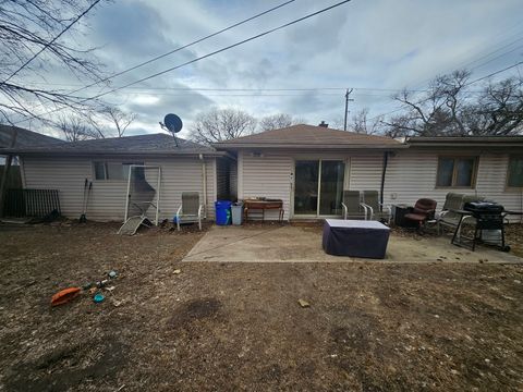 Tiny photo for 2907 Ridge Avenue, Rockford, IL 61103 (MLS # 12579952)