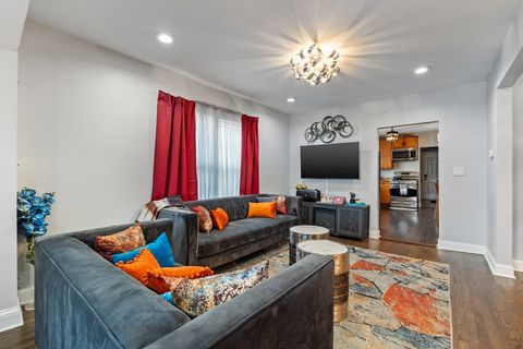 Tiny photo for 608 Morris Avenue, Bellwood, IL 60104 (MLS # 12600982)