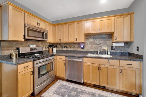 Tiny photo for 2117 Peach Tree Lane #2117, Algonquin, IL 60102 (MLS # 12638764)