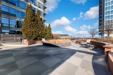 Tiny photo for 1600 S Prairie Avenue #1105, Chicago, IL 60616 (MLS # 12634237)