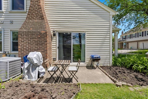Tiny photo for 2684 College Hill Circle, Schaumburg, IL 60173 (MLS # 12687992)