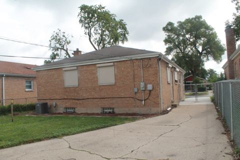 A home in Calumet Park