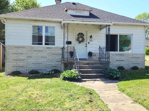 Photo of 701 S 20th Street, Murphysboro, IL 62966 (MLS # 12614406)