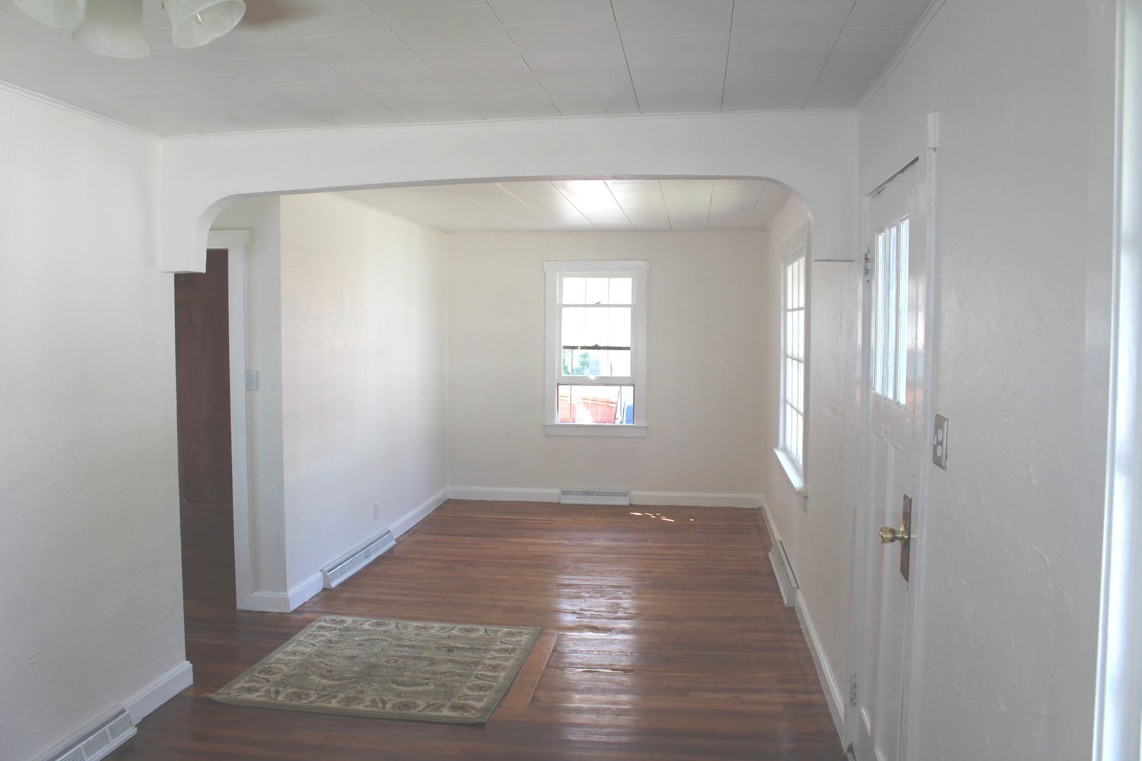 212 W White Street