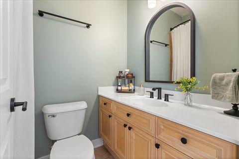 Tiny photo for 2976 N Riverwalk Drive #70, Chicago, IL 60618 (MLS # 12613996)