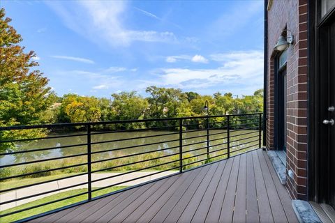 Tiny photo for 2976 N Riverwalk Drive #70, Chicago, IL 60618 (MLS # 12613996)