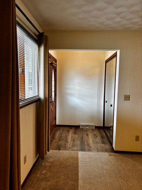 Tiny photo for 4704 9th Street #2, East Moline, IL 61244 (MLS # 100000333)