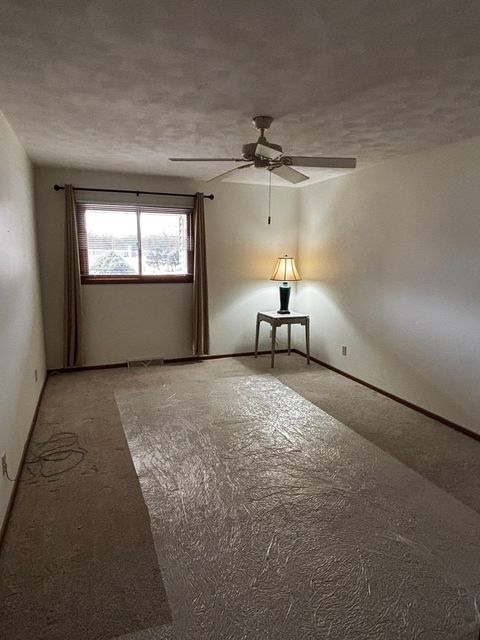 Tiny photo for 4704 9th Street #2, East Moline, IL 61244 (MLS # 100000333)