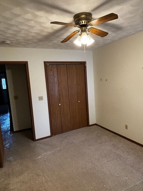 Tiny photo for 4704 9th Street #2, East Moline, IL 61244 (MLS # 100000333)