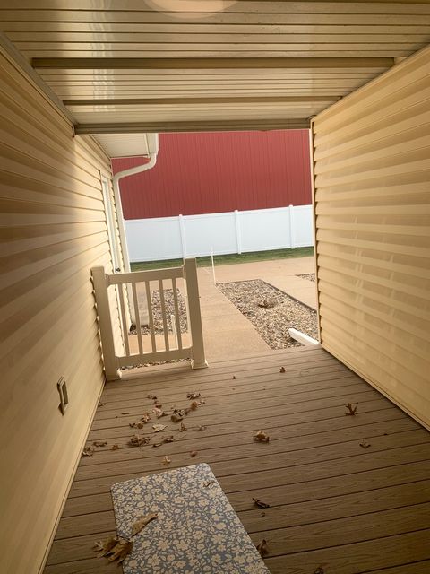 Tiny photo for 4704 9th Street #2, East Moline, IL 61244 (MLS # 100000333)