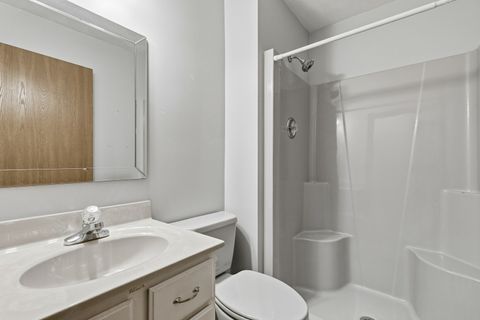 Tiny photo for 4704 9th Street #2, East Moline, IL 61244 (MLS # 100000333)