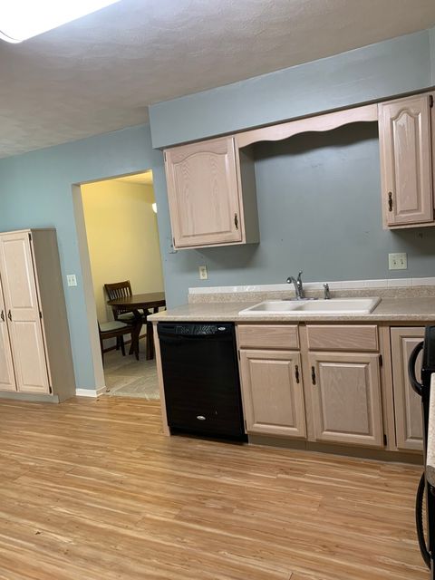 Tiny photo for 4704 9th Street #2, East Moline, IL 61244 (MLS # 100000333)