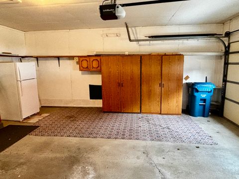 Tiny photo for 4704 9th Street #2, East Moline, IL 61244 (MLS # 100000333)