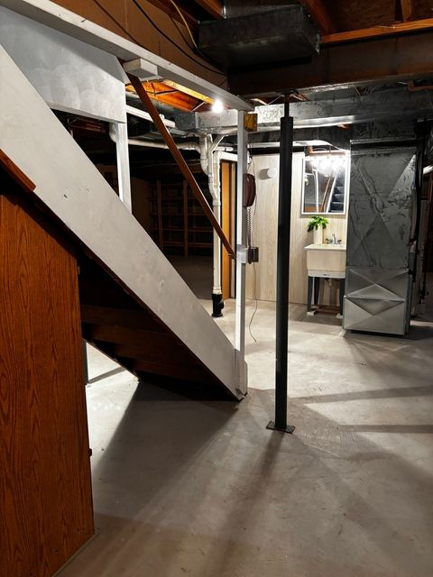 Tiny photo for 4704 9th Street #2, East Moline, IL 61244 (MLS # 100000333)