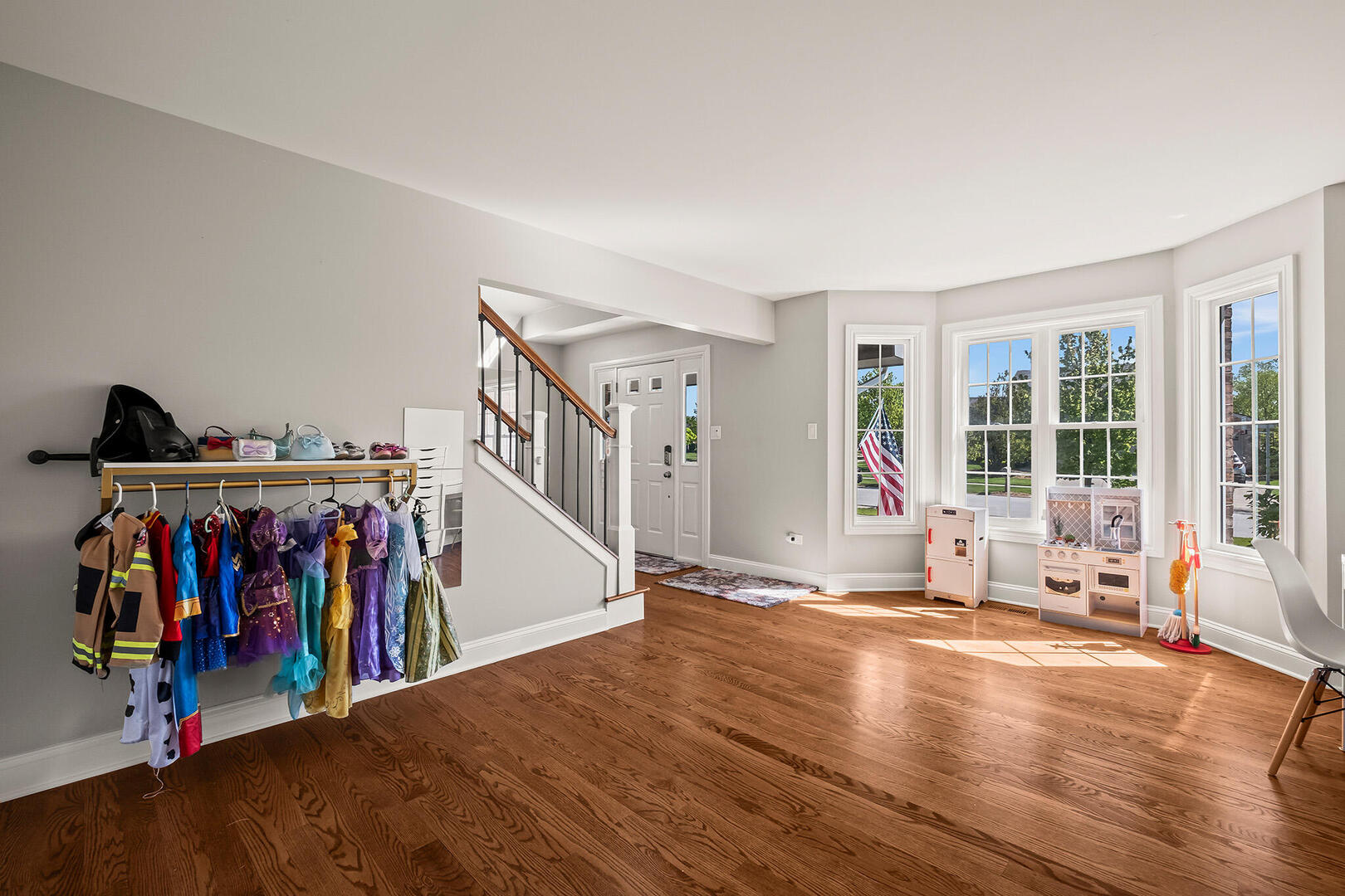 8143 Stonegate Drive