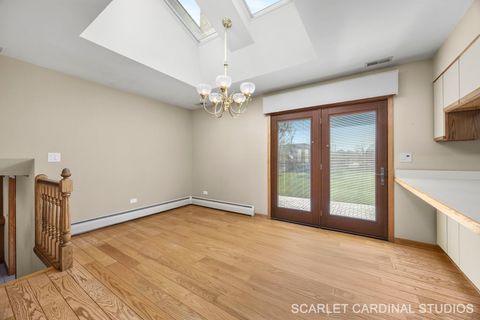 Tiny photo for 13 W Monterey Avenue, Schaumburg, IL 60193 (MLS # 12525863)