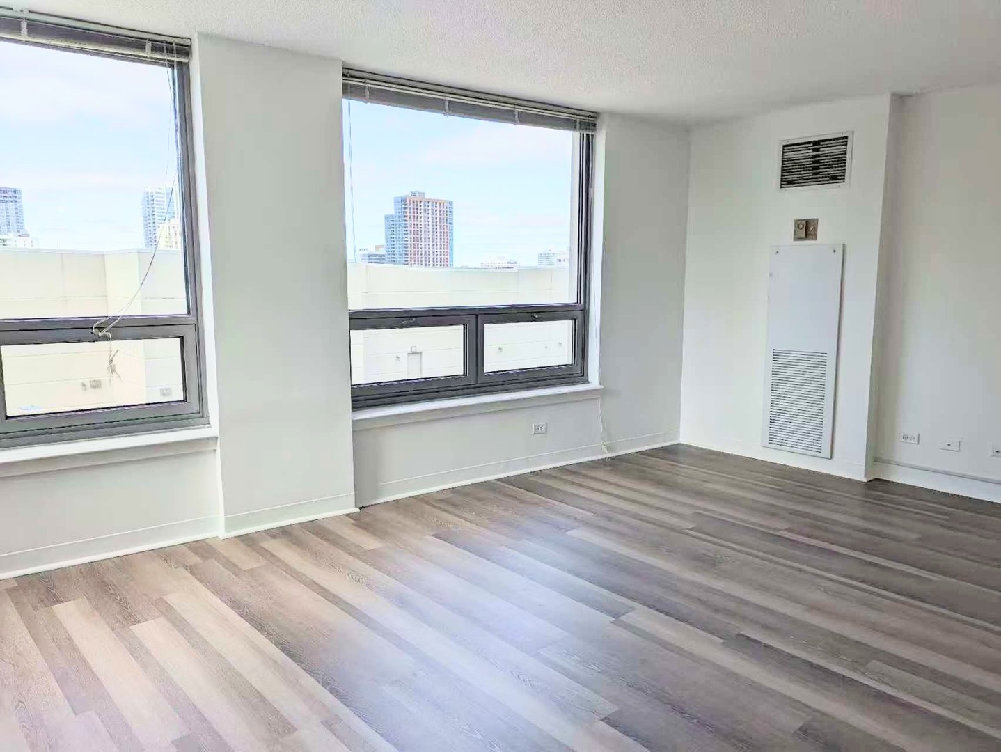 440 N Wabash Avenue 2003