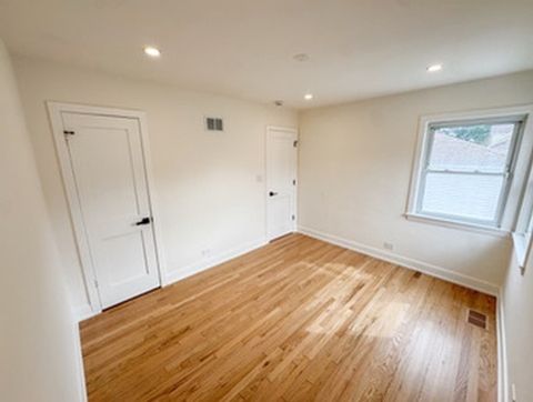 Tiny photo for 6761 W Talcott Avenue, Chicago, IL 60656 (MLS # 12668898)