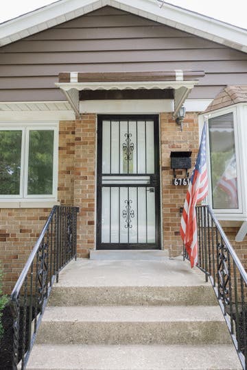 Tiny photo for 6761 W Talcott Avenue, Chicago, IL 60656 (MLS # 12668898)