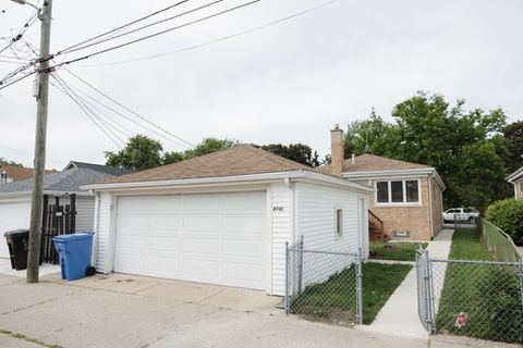 Tiny photo for 6761 W Talcott Avenue, Chicago, IL 60656 (MLS # 12668898)