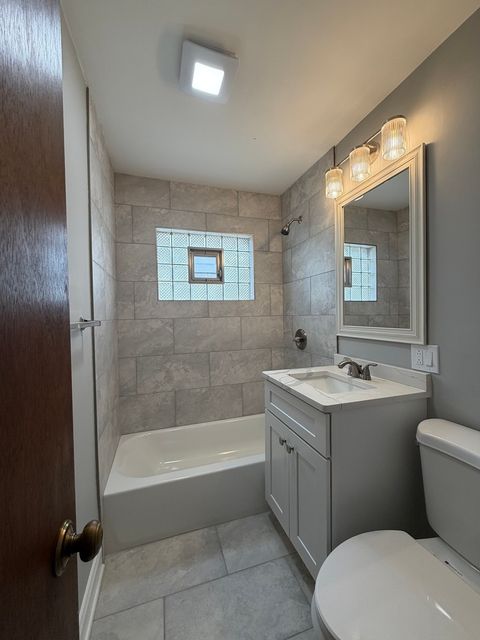 Tiny photo for 619 N Edgewood Avenue, Lombard, IL 60148 (MLS # 12622655)