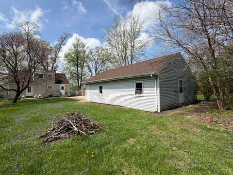 Tiny photo for 619 N Edgewood Avenue, Lombard, IL 60148 (MLS # 12622655)