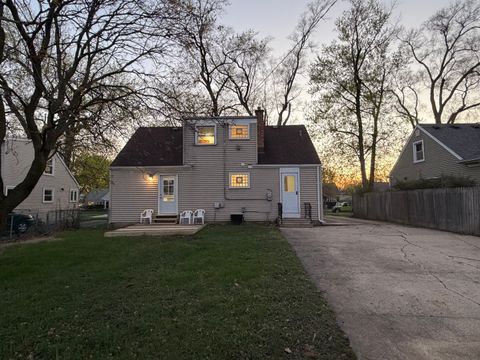 Tiny photo for 619 N Edgewood Avenue, Lombard, IL 60148 (MLS # 12622655)