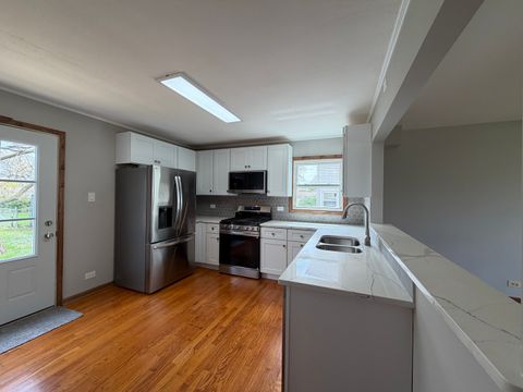 Tiny photo for 619 N Edgewood Avenue, Lombard, IL 60148 (MLS # 12622655)