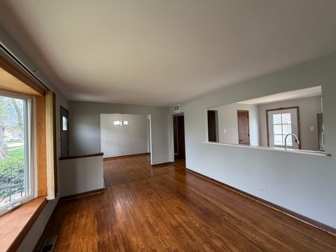 Tiny photo for 619 N Edgewood Avenue, Lombard, IL 60148 (MLS # 12622655)