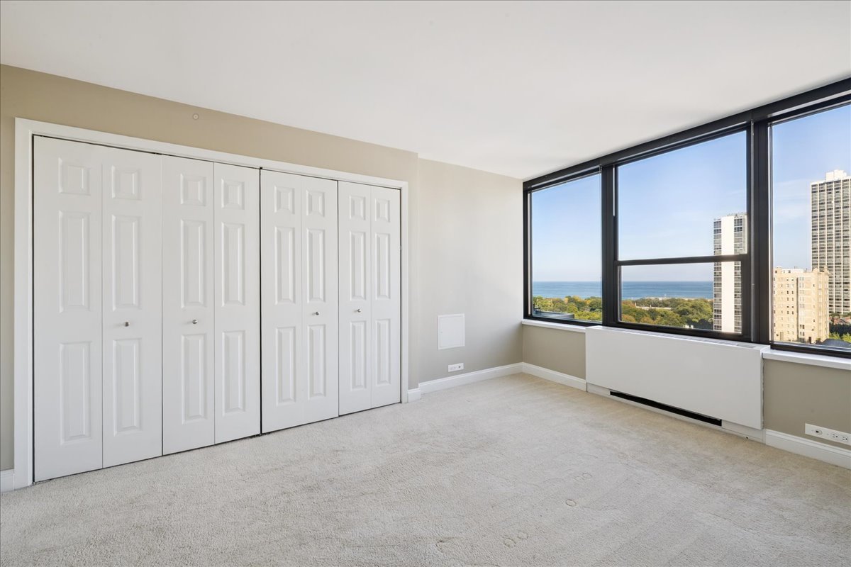 Chicago, Illinois 60610, United States, 1 Bedroom Bedrooms, ,1 BathroomBathrooms,Residential,Active,215988