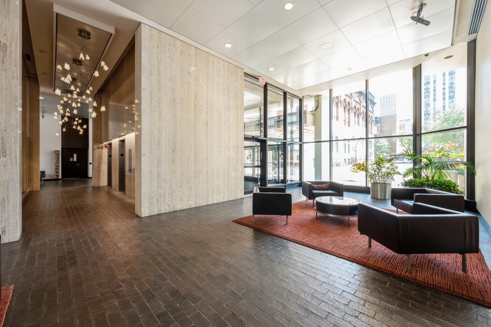 Chicago, Illinois 60610, United States, 1 Bedroom Bedrooms, ,1 BathroomBathrooms,Residential,Active,215988