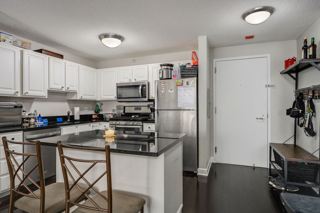 545 N Dearborn Street 1103