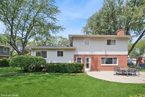 Tiny photo for 75 Mulberry East Road, Deerfield, IL 60015 (MLS # 12506370)