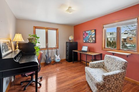 Tiny photo for 1811 Hartrey Avenue, Evanston, IL 60201 (MLS # 12552792)