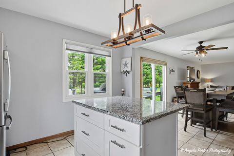 Tiny photo for Oakwood Hills, IL 60013 (MLS # 12609553)