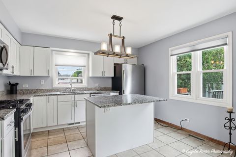 Tiny photo for Oakwood Hills, IL 60013 (MLS # 12609553)